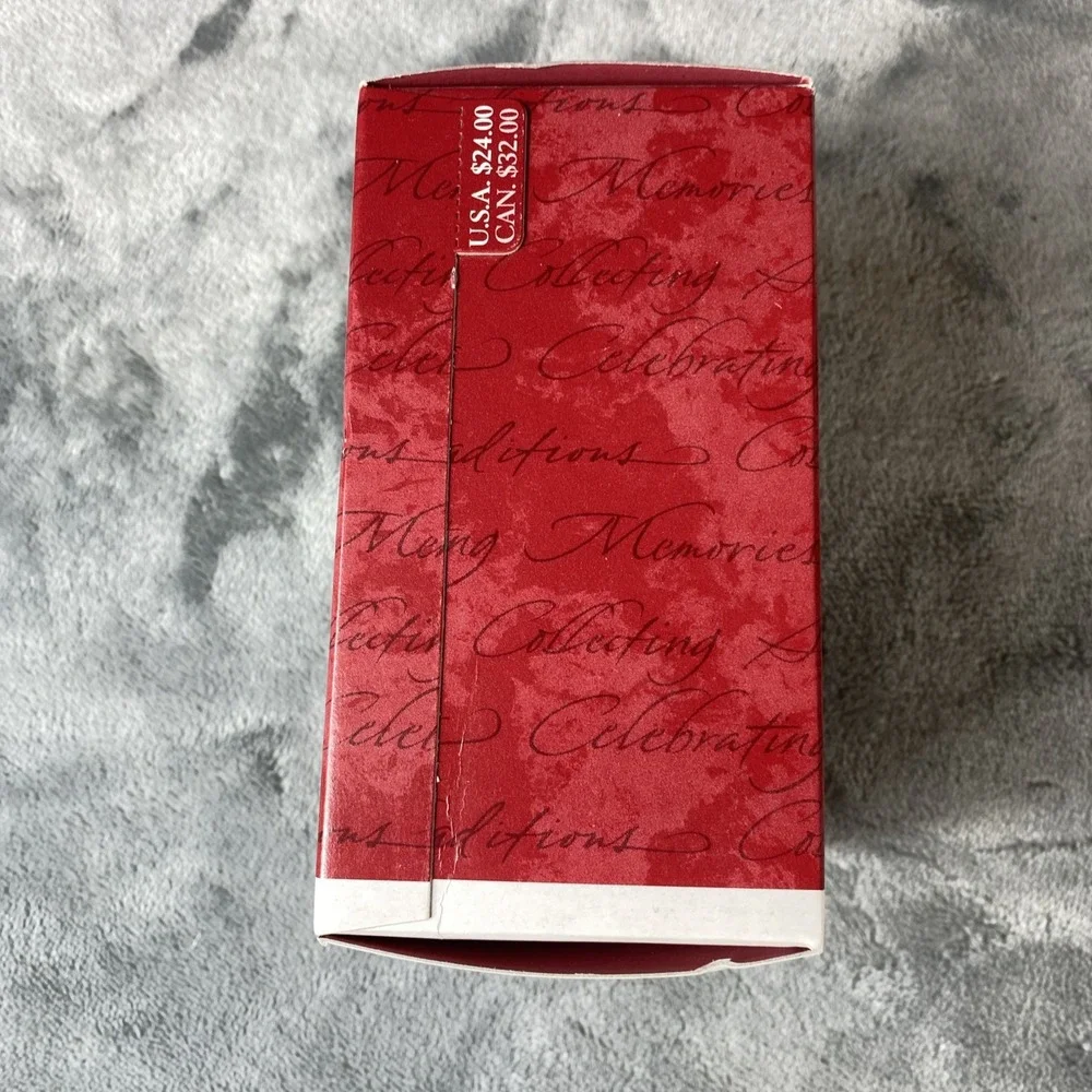Hallmark 2000 lighthouse